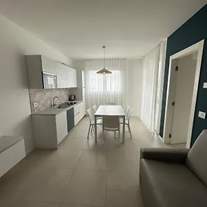  Apartment Woody Charming - Agenzia Cocal