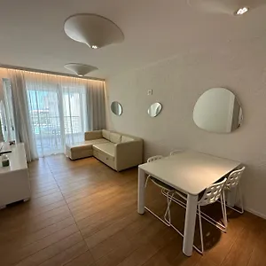 Apartment Marina